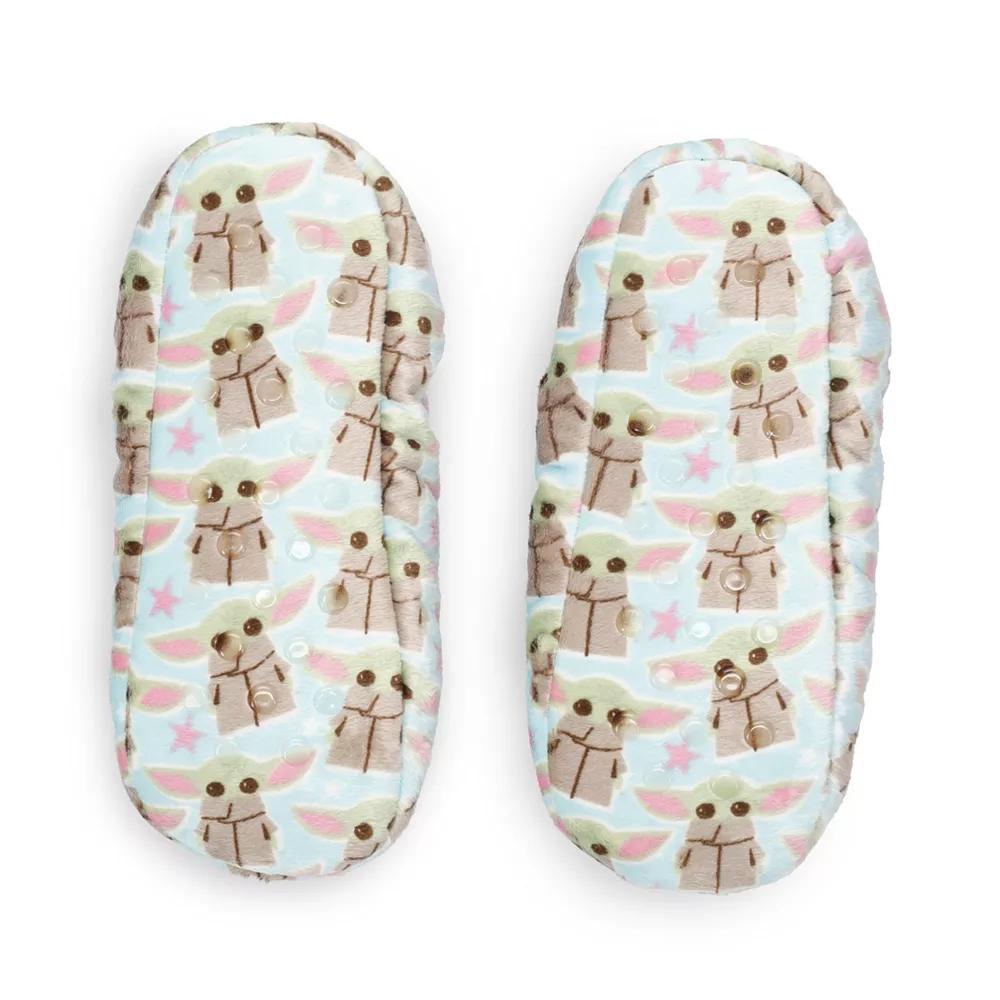 Girls Star Wars The Mandalorian Grogu aka Baby Yoda Fuzzy Babba Slipper Socks 4 Girls Star Wars The Mandalorian Grogu aka Baby Yoda Fuzzy Babba Slipper Socks - Image 2